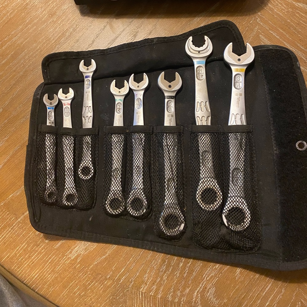 Tools, 8 pc standard 3 pc metric, 265.00 firm. Cost more then 350 brand new